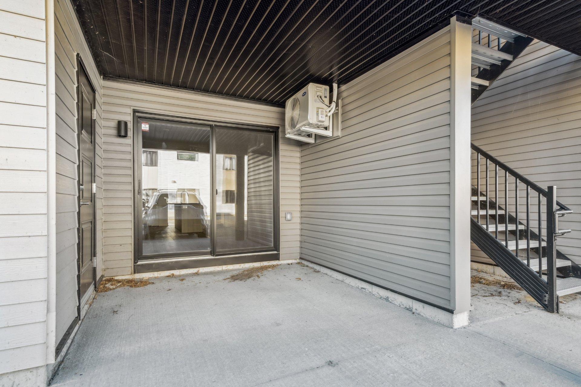 









6


Av. du Parc

, 2,
Salaberry-de-Valleyfield,




QC
J6T2H8

