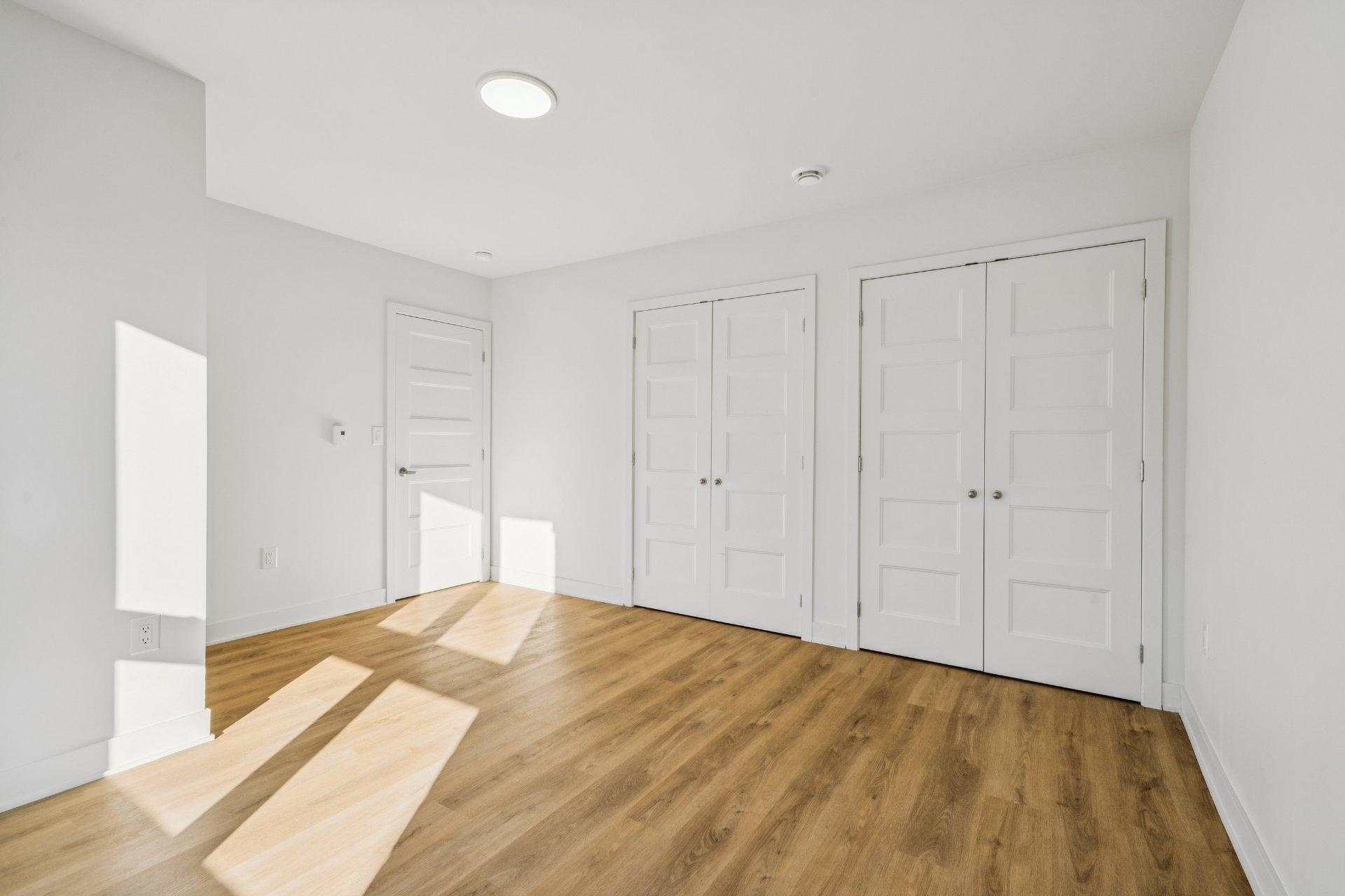 









6


Av. du Parc

, 2,
Salaberry-de-Valleyfield,




QC
J6T2H8

