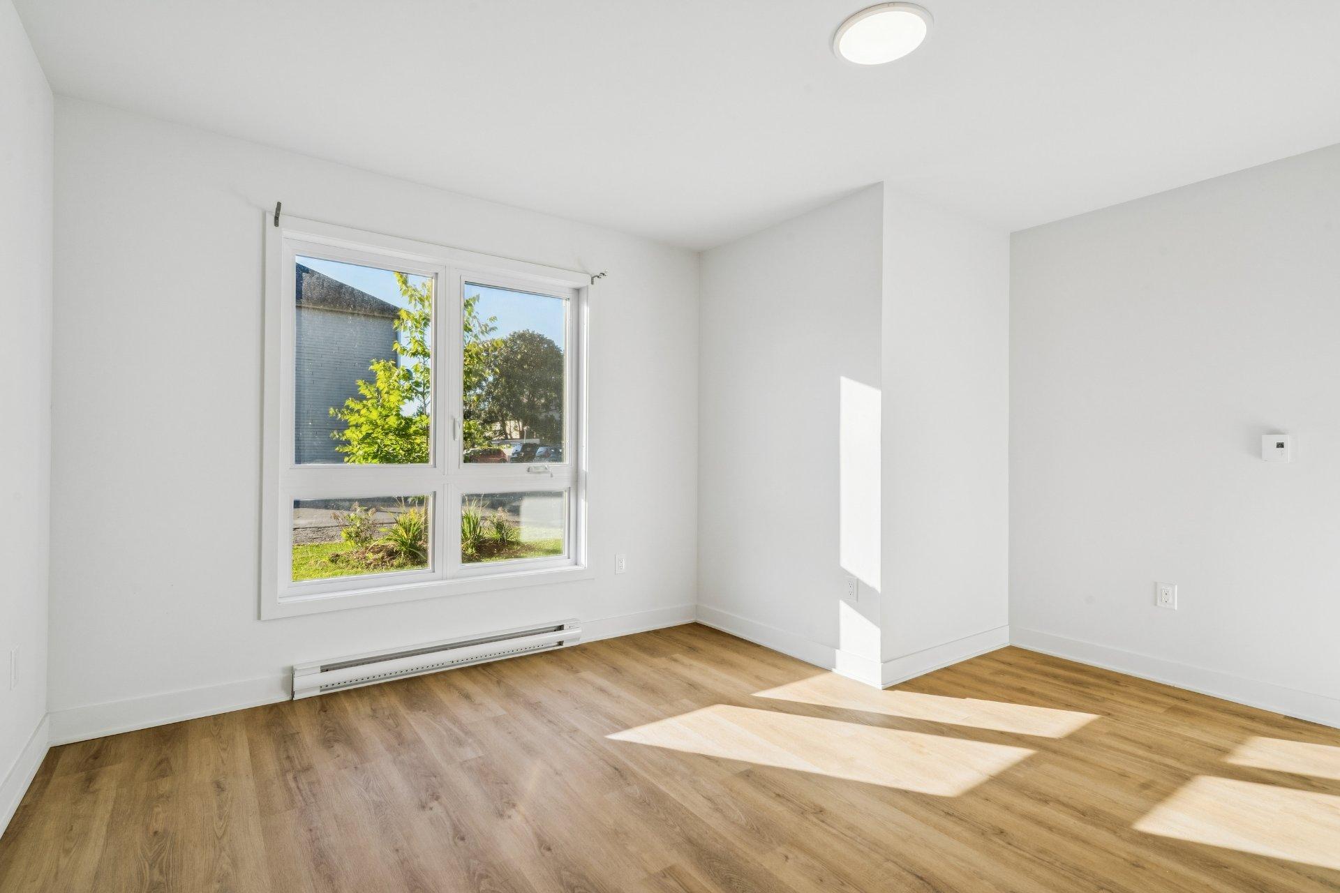 









6


Av. du Parc

, 2,
Salaberry-de-Valleyfield,




QC
J6T2H8


