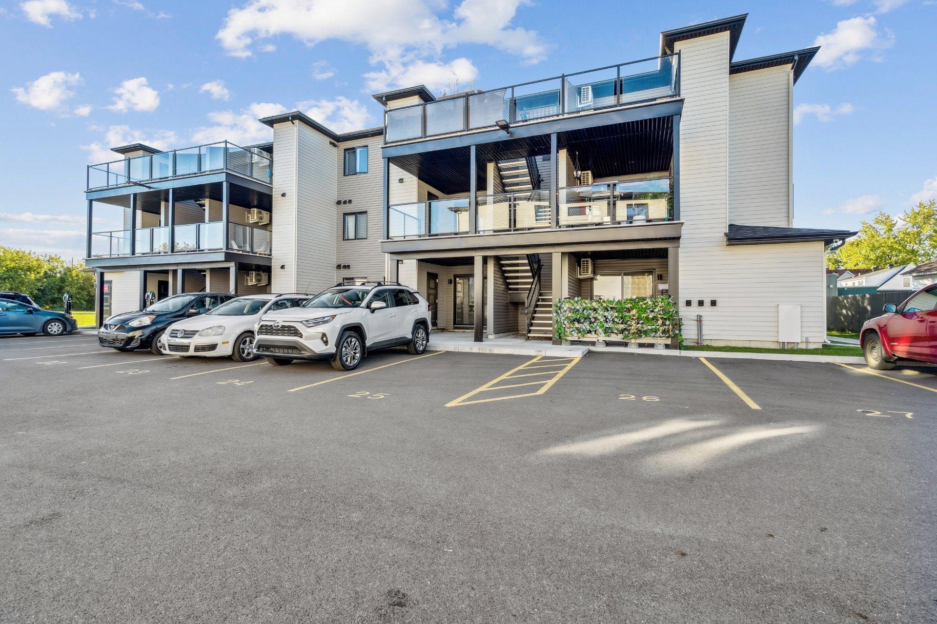 









6


Av. du Parc

, 5,
Salaberry-de-Valleyfield,




QC
J6T2H8

