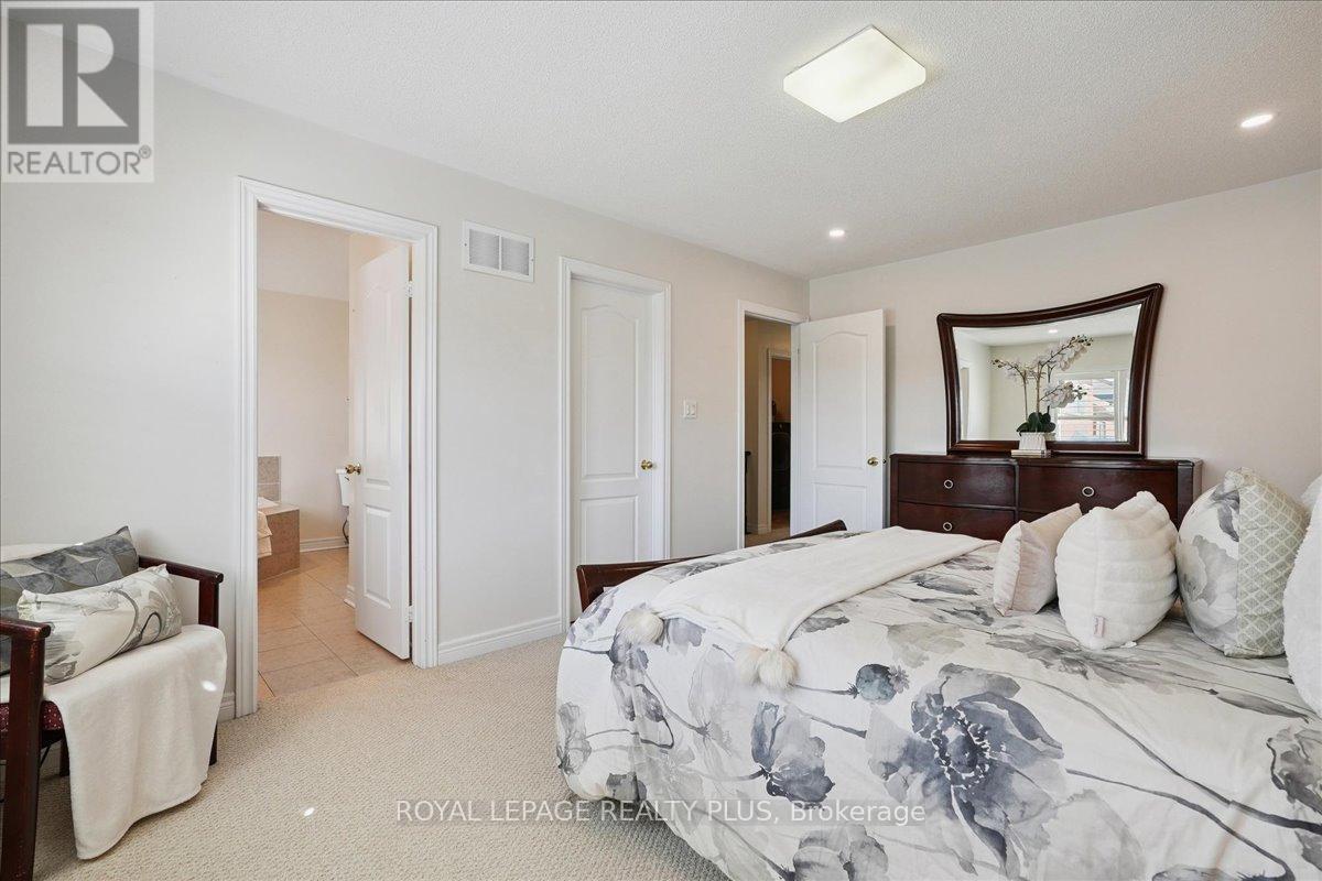 












248 DUNCAN LANE

,
Milton,




Ontario
L9T7A8

