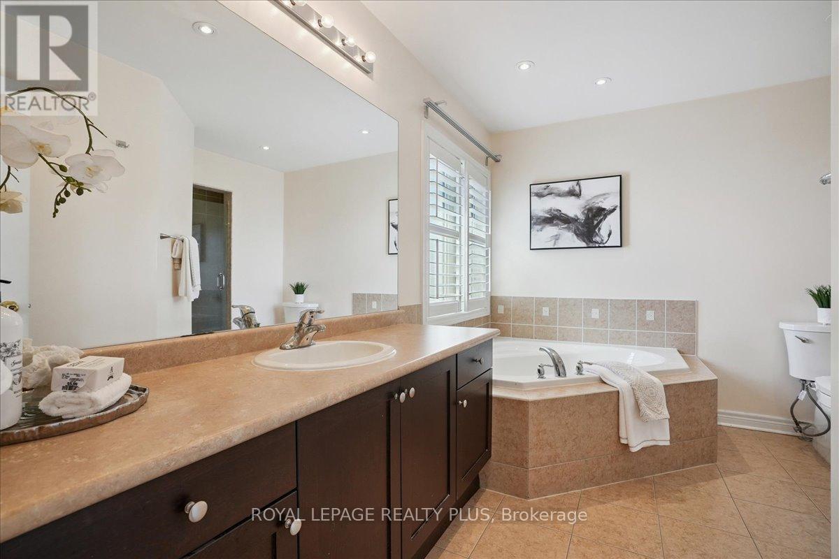 












248 DUNCAN LANE

,
Milton,




Ontario
L9T7A8

