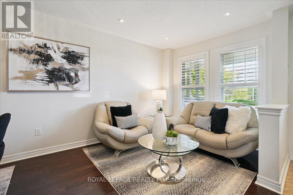












248 DUNCAN LANE

,
Milton,




Ontario
L9T7A8

