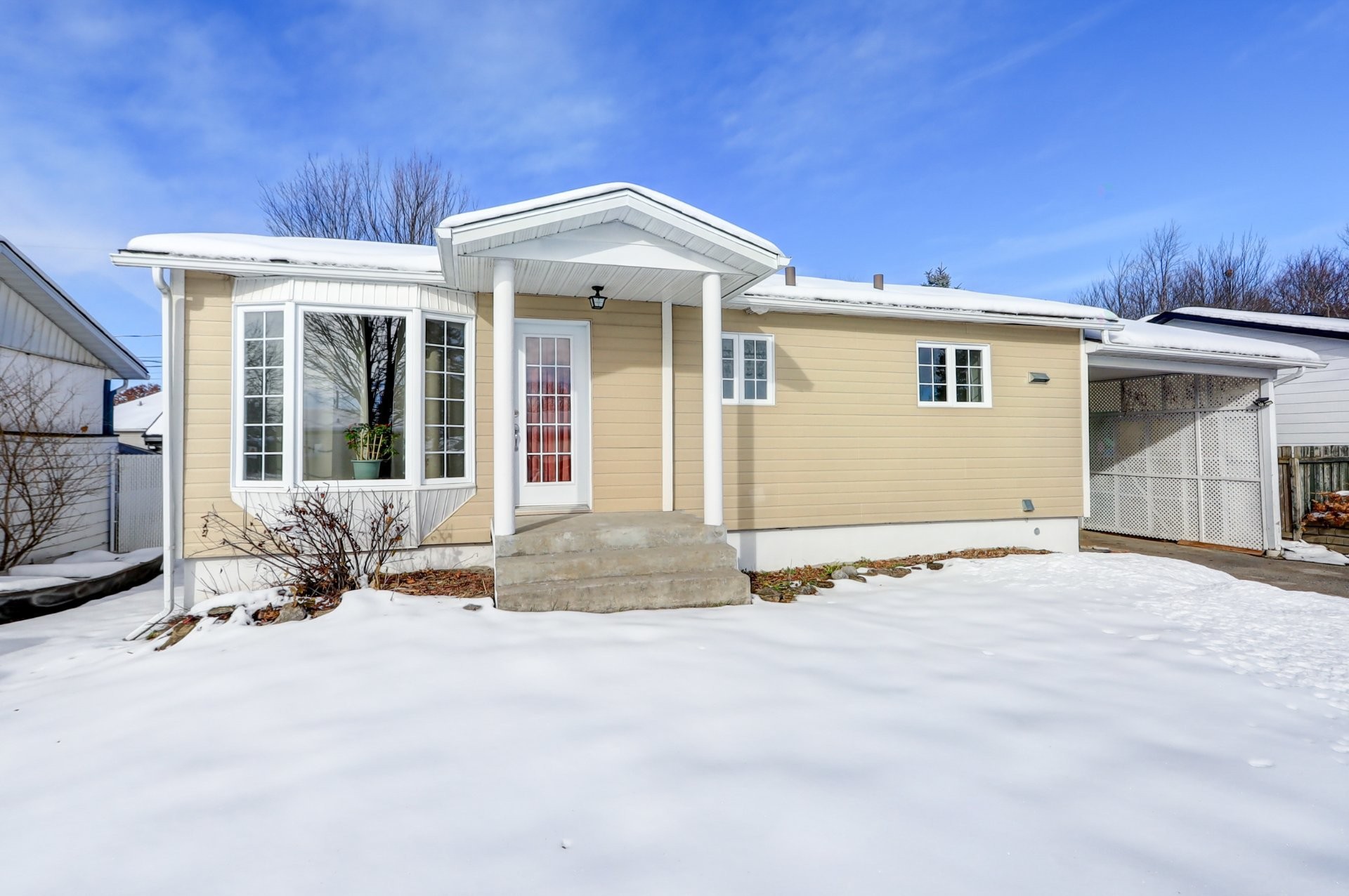 









17


Carré Rémi

,
Blainville,




QC
J7C2V4

