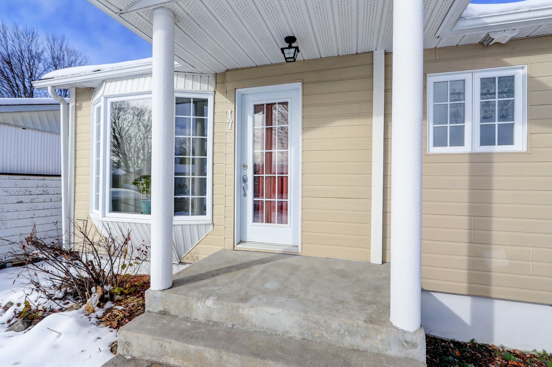 









17


Carré Rémi

,
Blainville,




QC
J7C2V4

