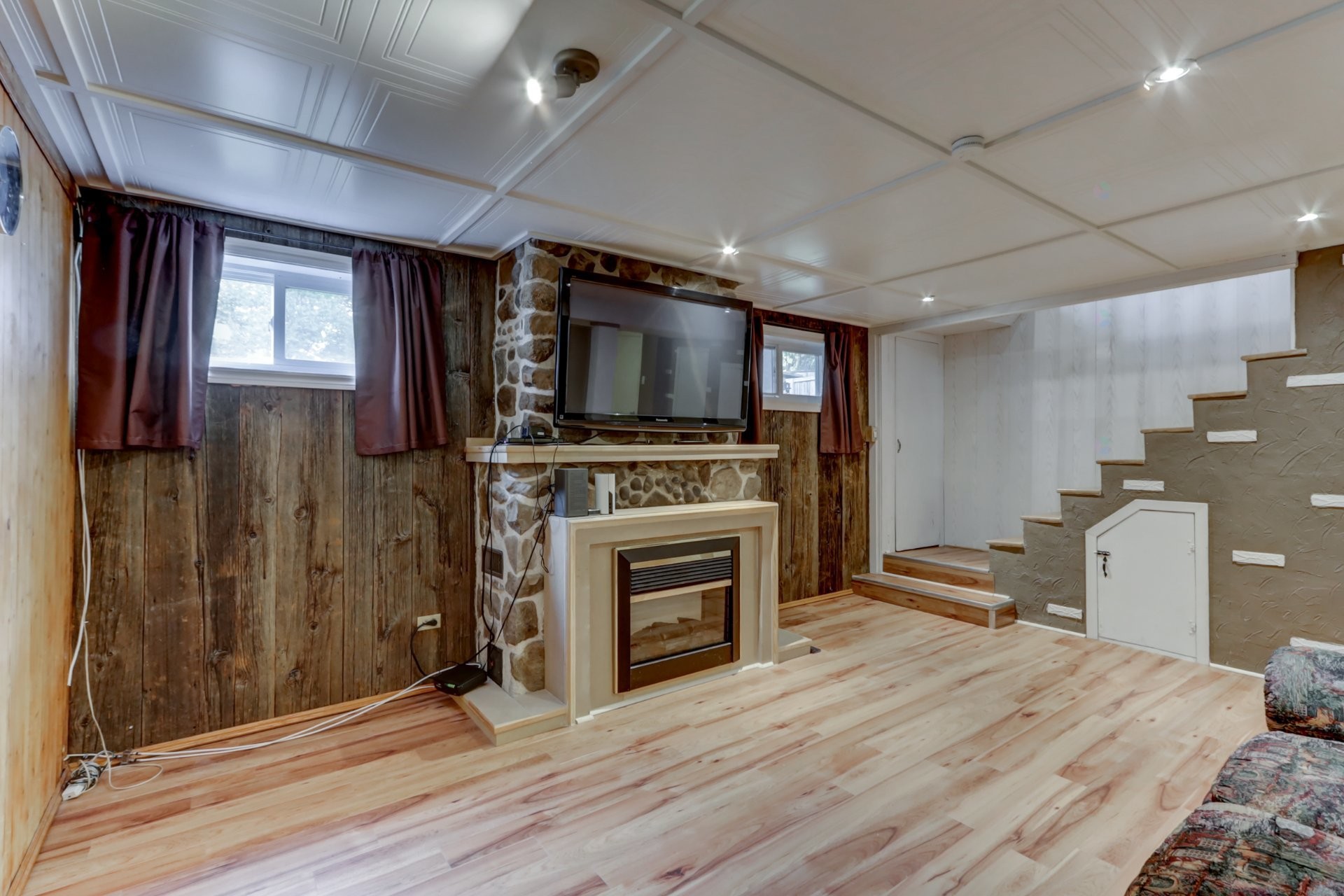 









17


Carré Rémi

,
Blainville,




QC
J7C2V4

