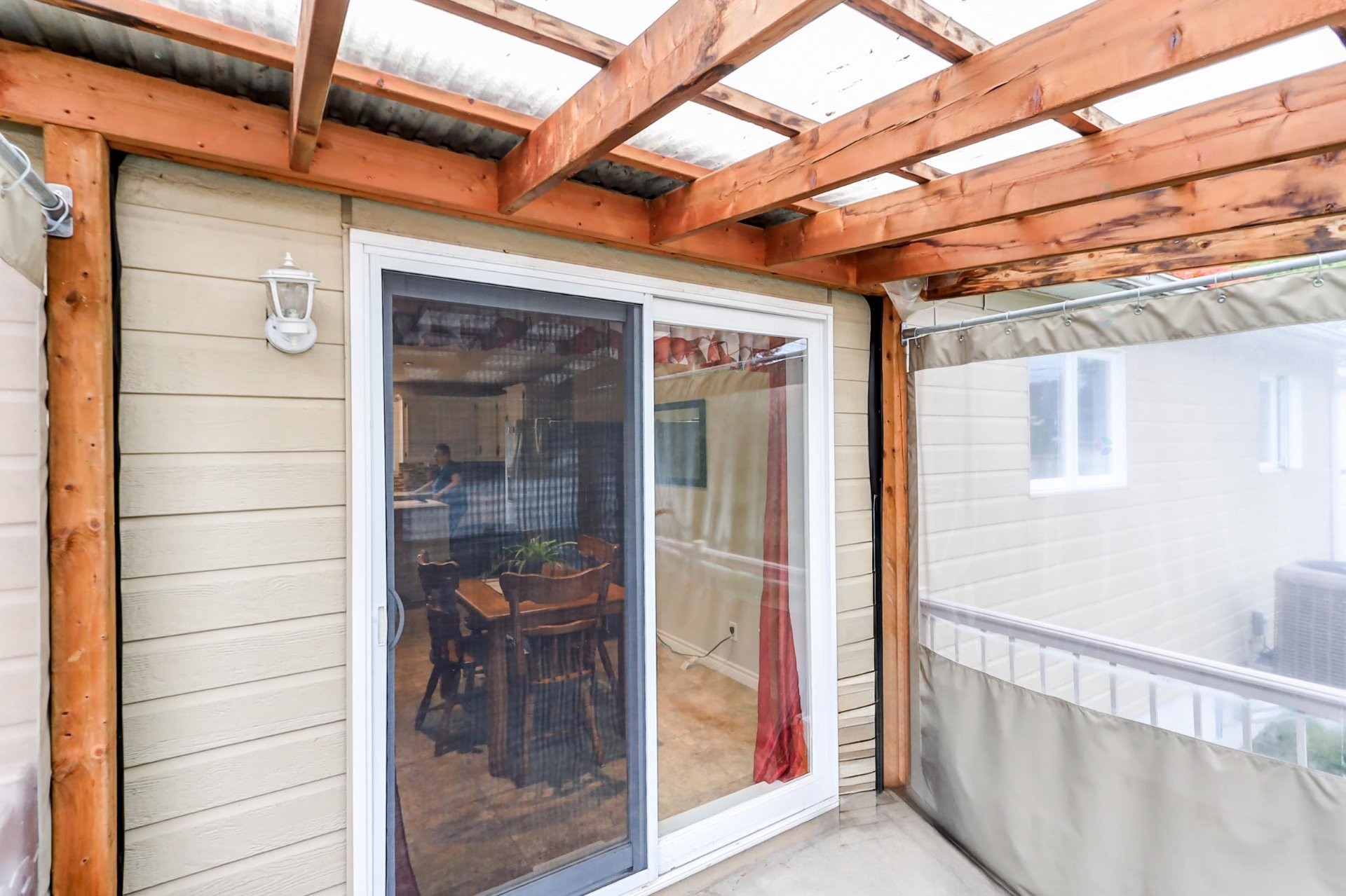 









17


Carré Rémi

,
Blainville,




QC
J7C2V4

