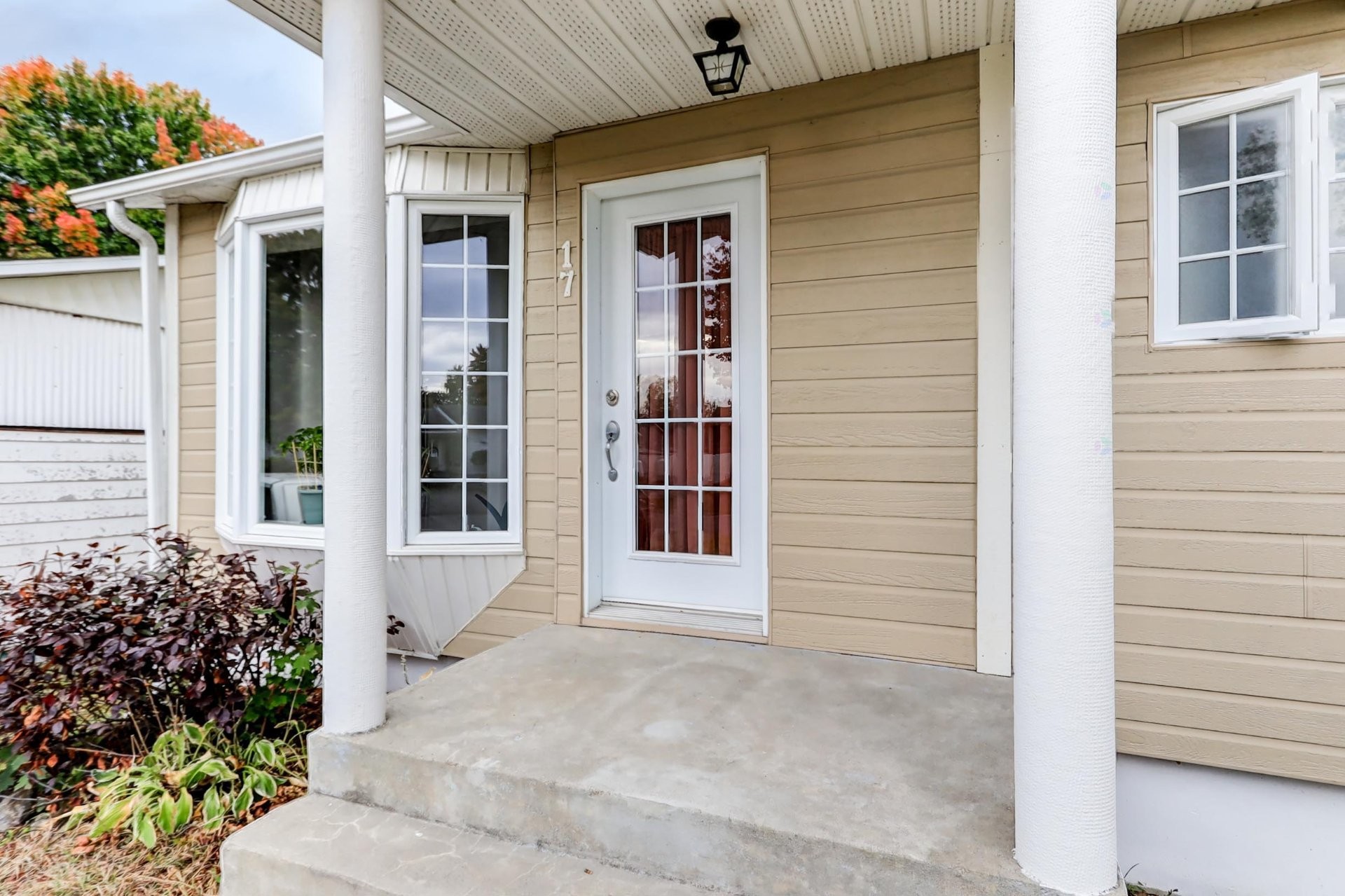 









17


Carré Rémi

,
Blainville,




QC
J7C2V4

