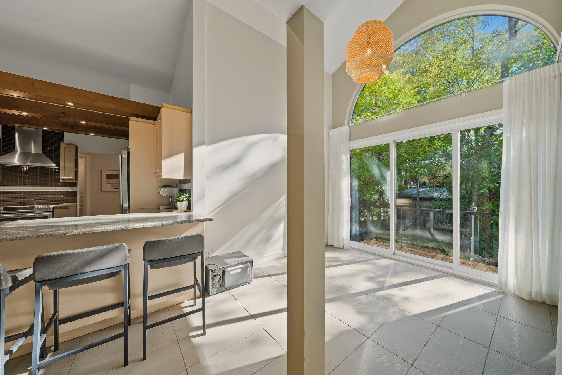 









502


Rue Tailhandier

,
Saint-Bruno-de-Montarville,




QC
J3V4V2

