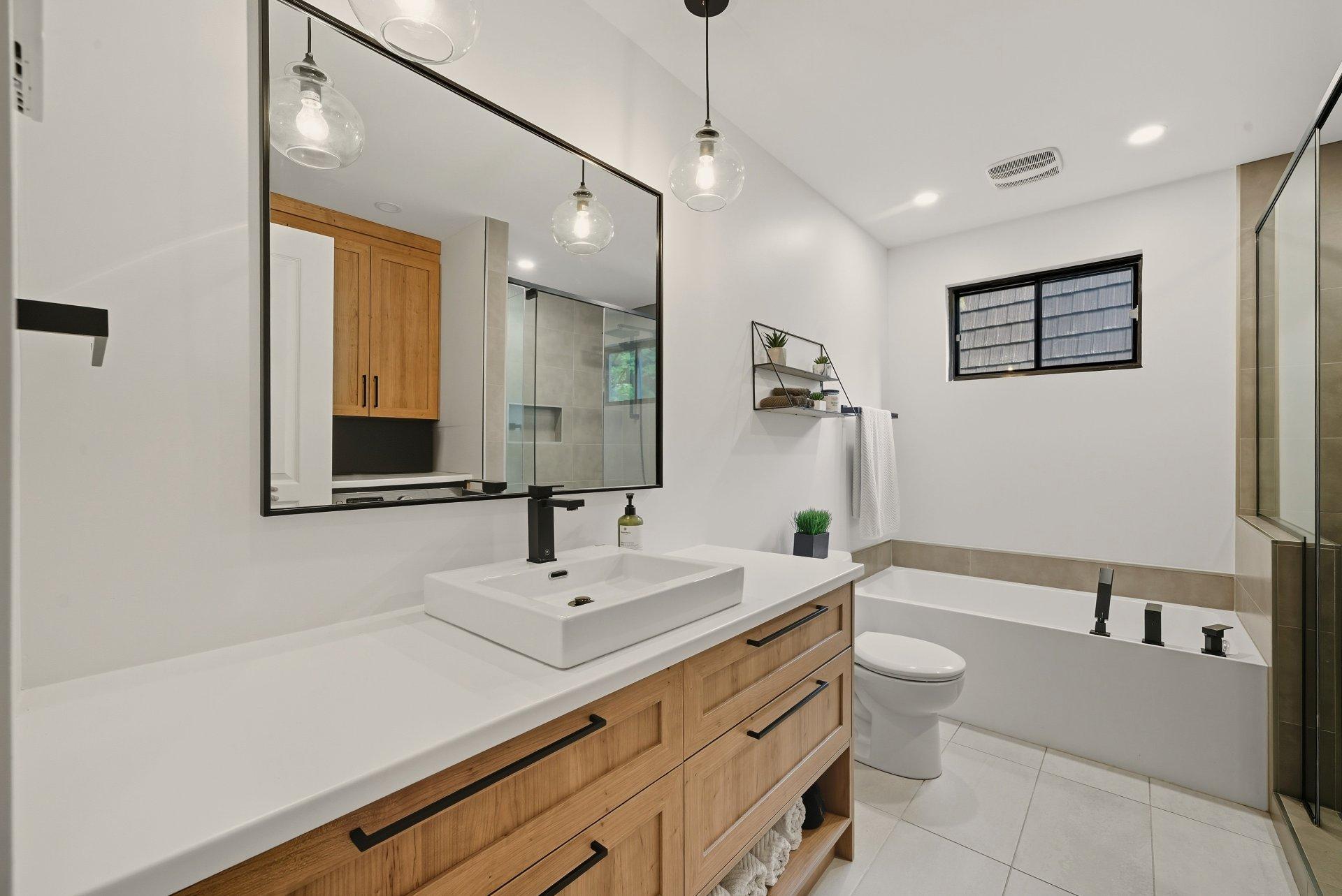 









502


Rue Tailhandier

,
Saint-Bruno-de-Montarville,




QC
J3V4V2

