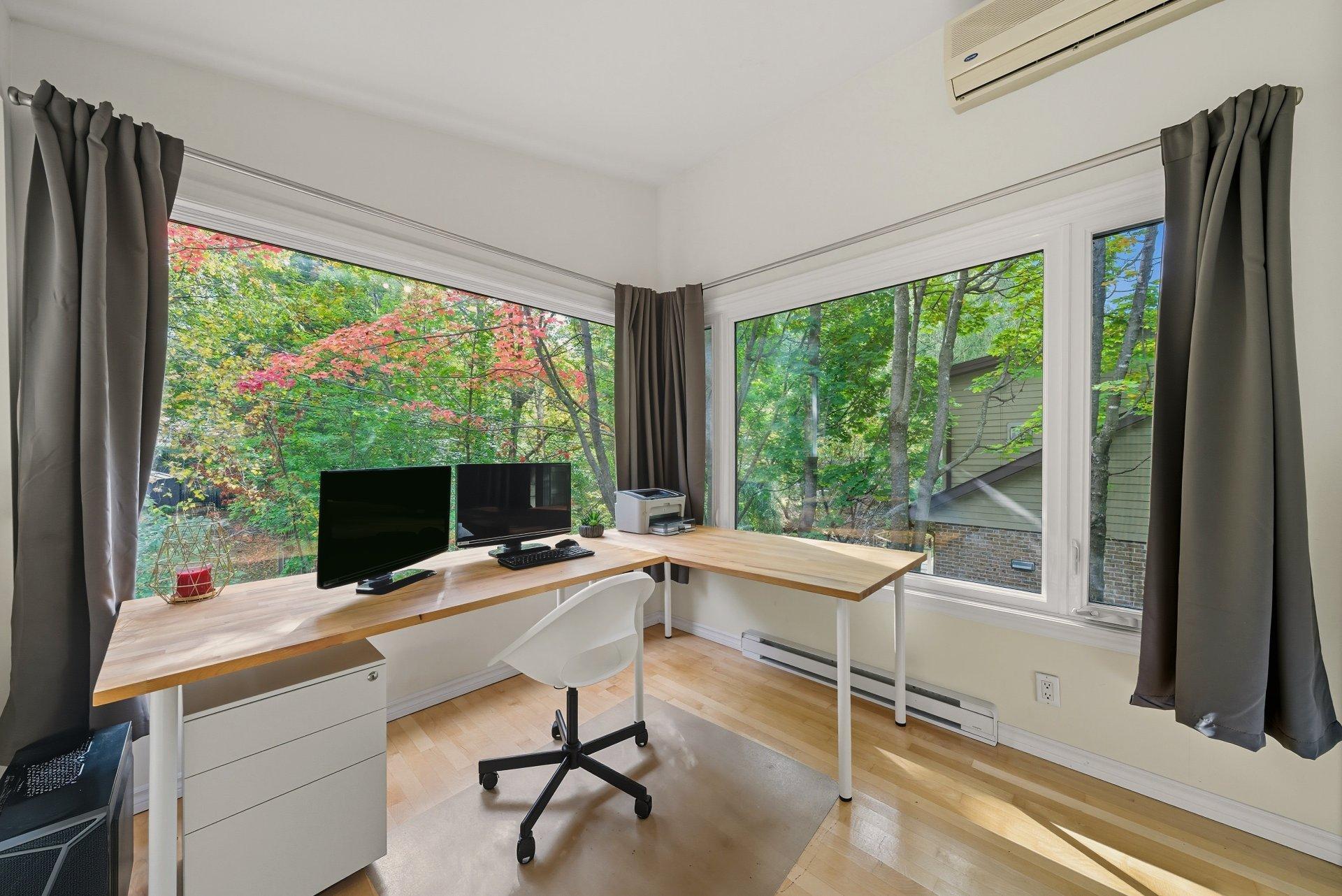 









502


Rue Tailhandier

,
Saint-Bruno-de-Montarville,




QC
J3V4V2

