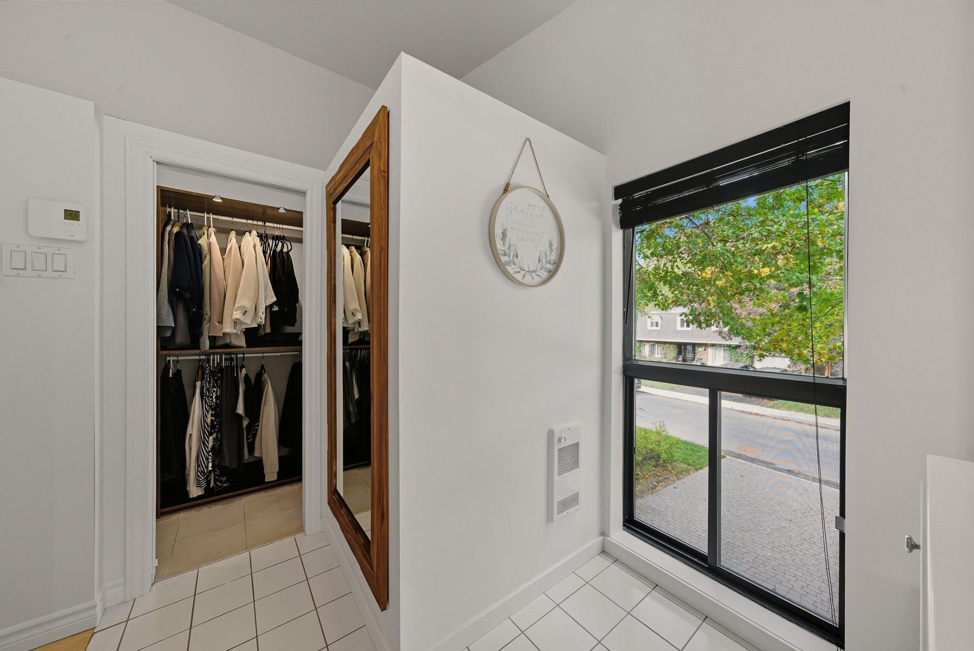 









502


Rue Tailhandier

,
Saint-Bruno-de-Montarville,




QC
J3V4V2

