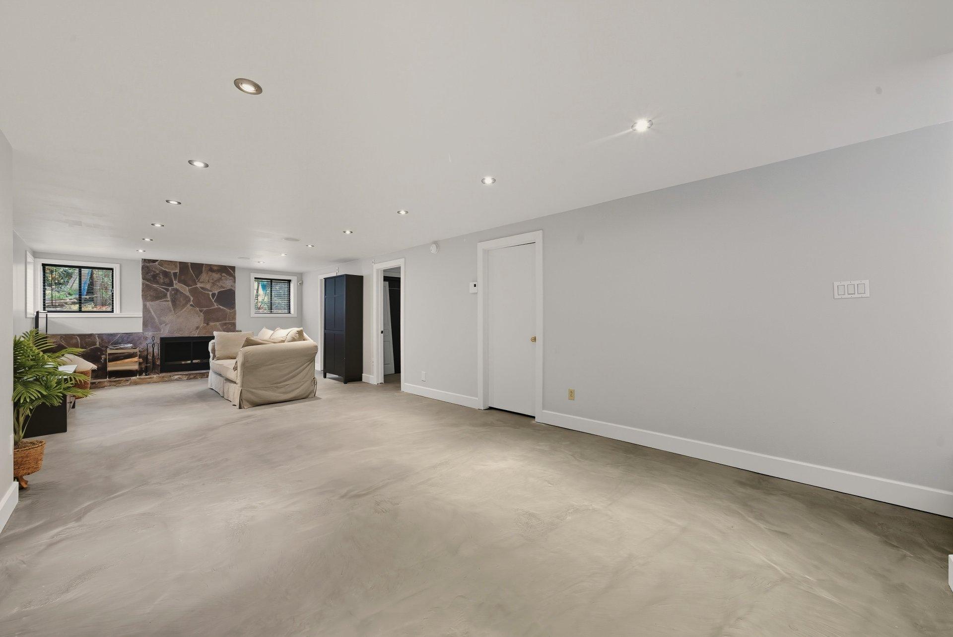 









502


Rue Tailhandier

,
Saint-Bruno-de-Montarville,




QC
J3V4V2

