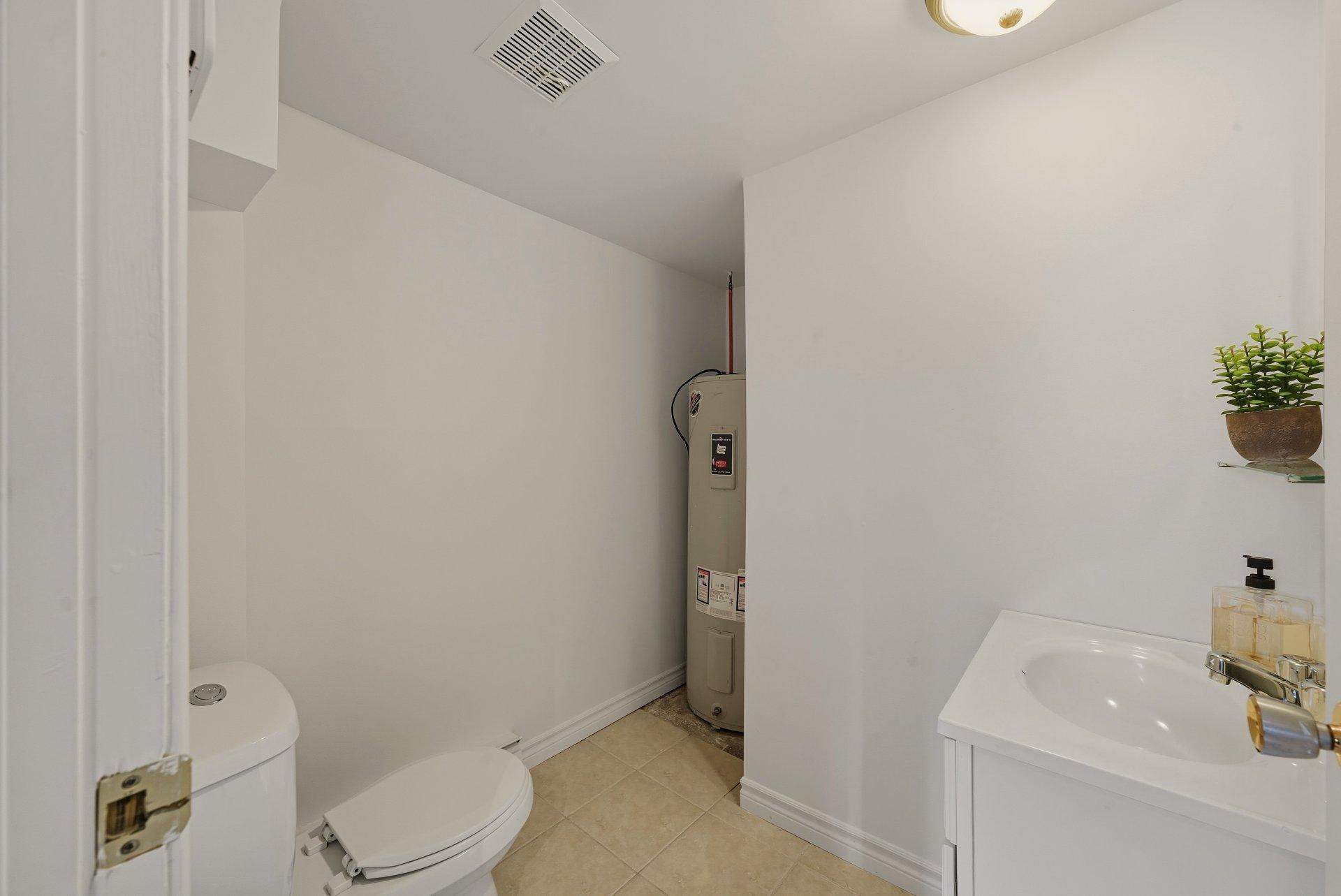 









502


Rue Tailhandier

,
Saint-Bruno-de-Montarville,




QC
J3V4V2

