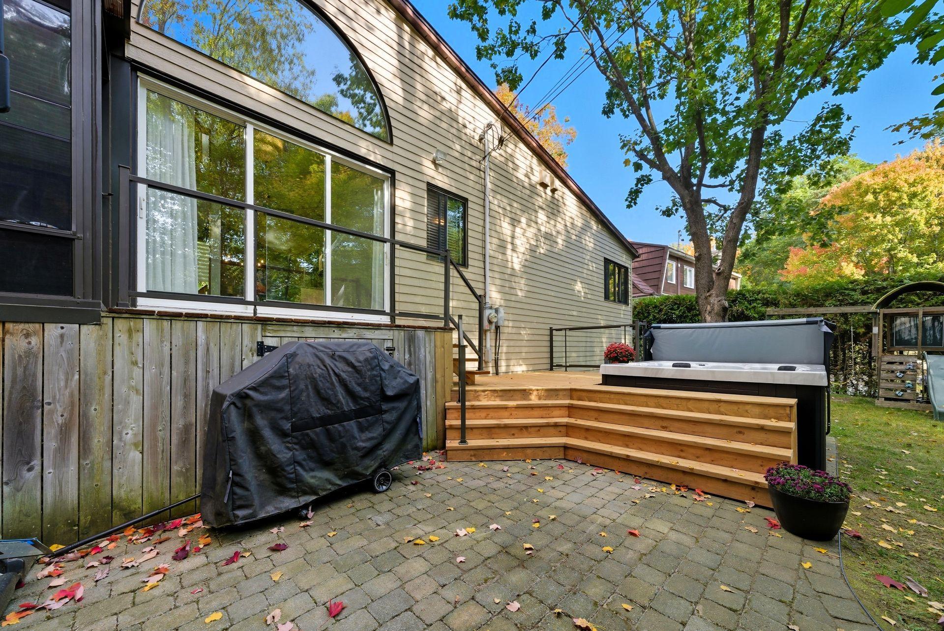 









502


Rue Tailhandier

,
Saint-Bruno-de-Montarville,




QC
J3V4V2

