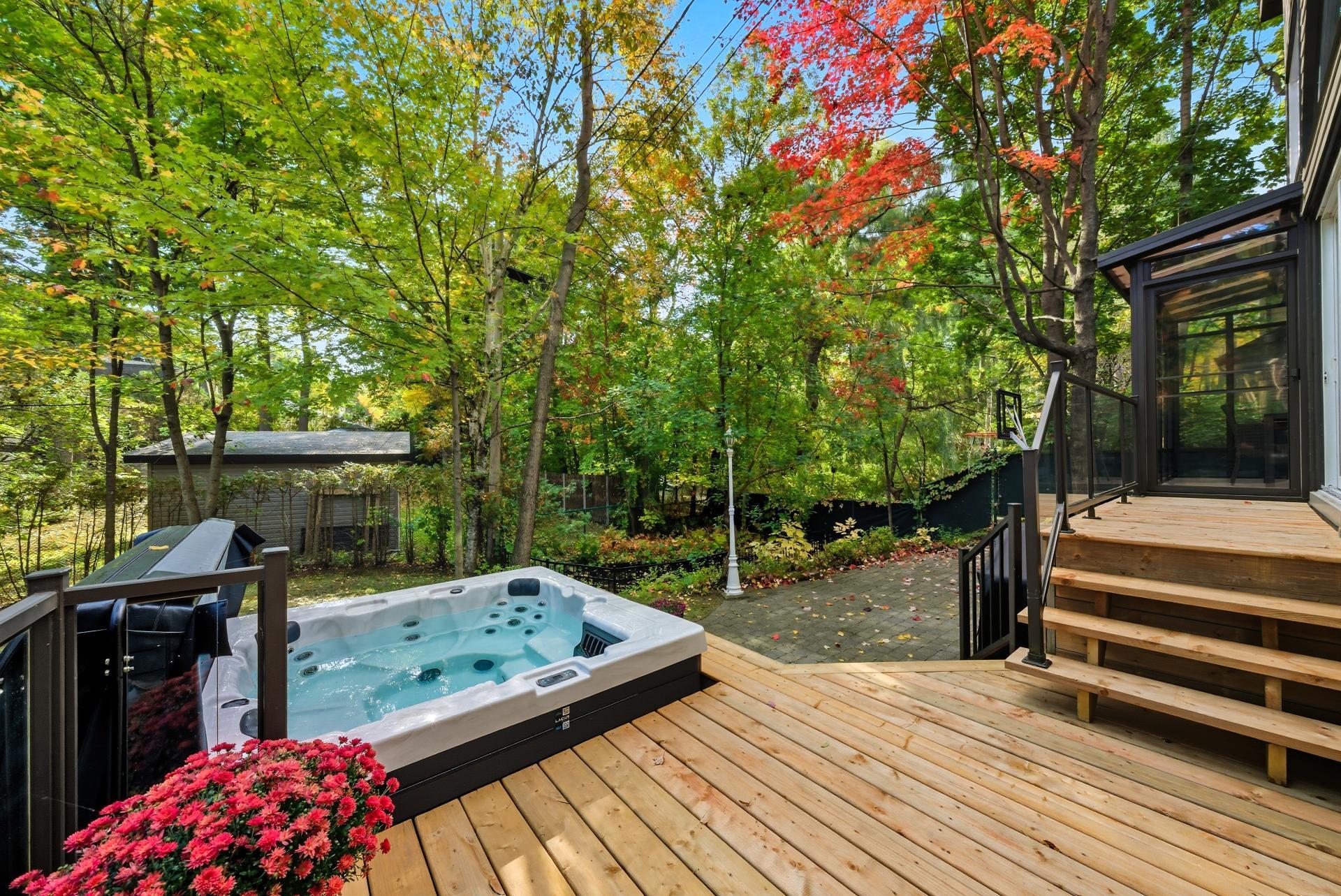 









502


Rue Tailhandier

,
Saint-Bruno-de-Montarville,




QC
J3V4V2

