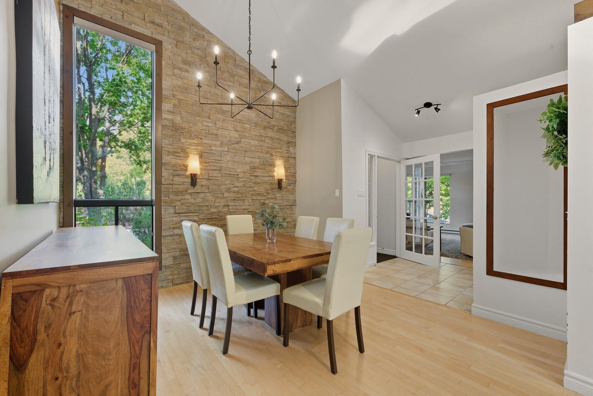 









502


Rue Tailhandier

,
Saint-Bruno-de-Montarville,




QC
J3V4V2

