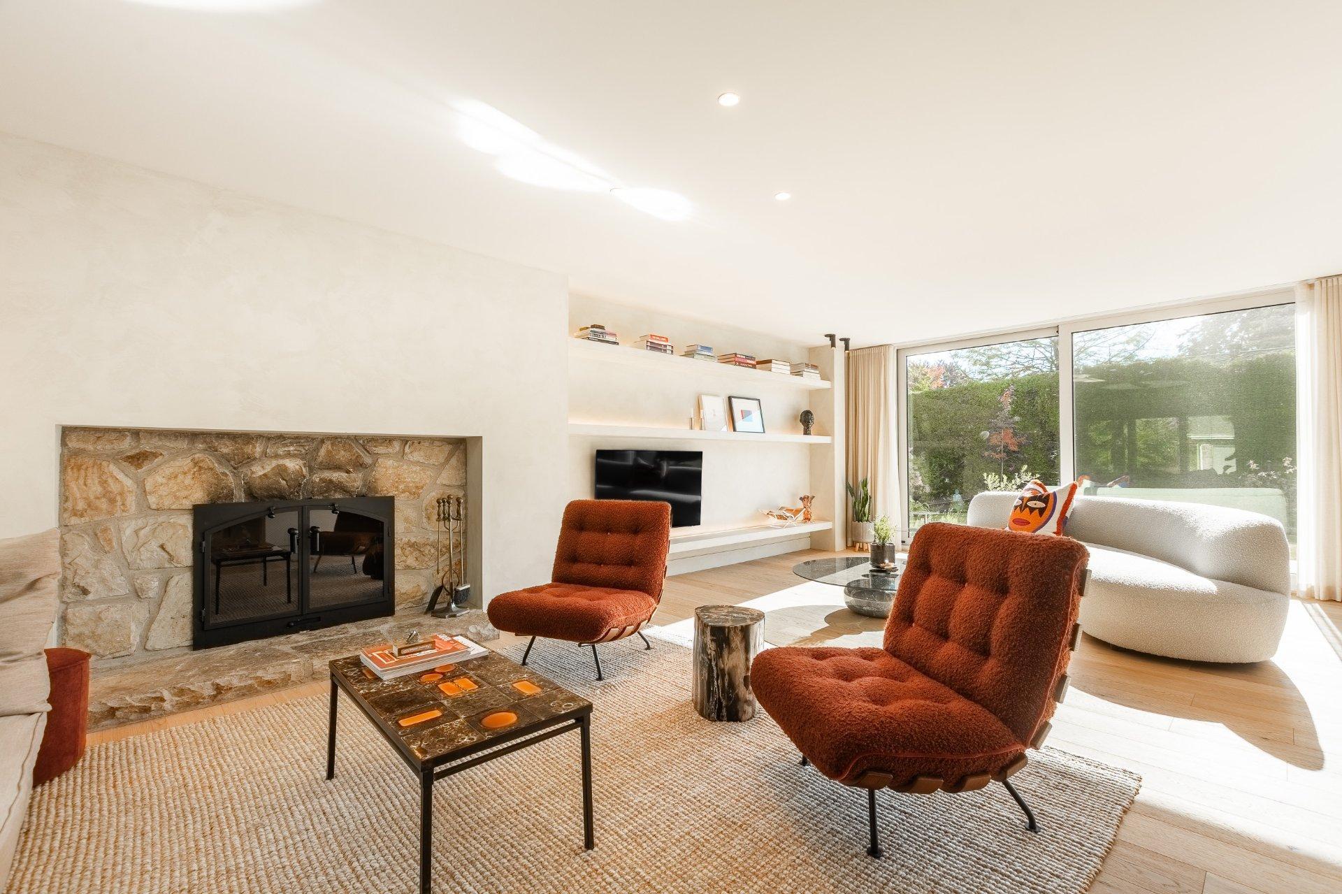 









2085


Rue de la Régence

,
Saint-Bruno-de-Montarville,




QC
J3V4B8

