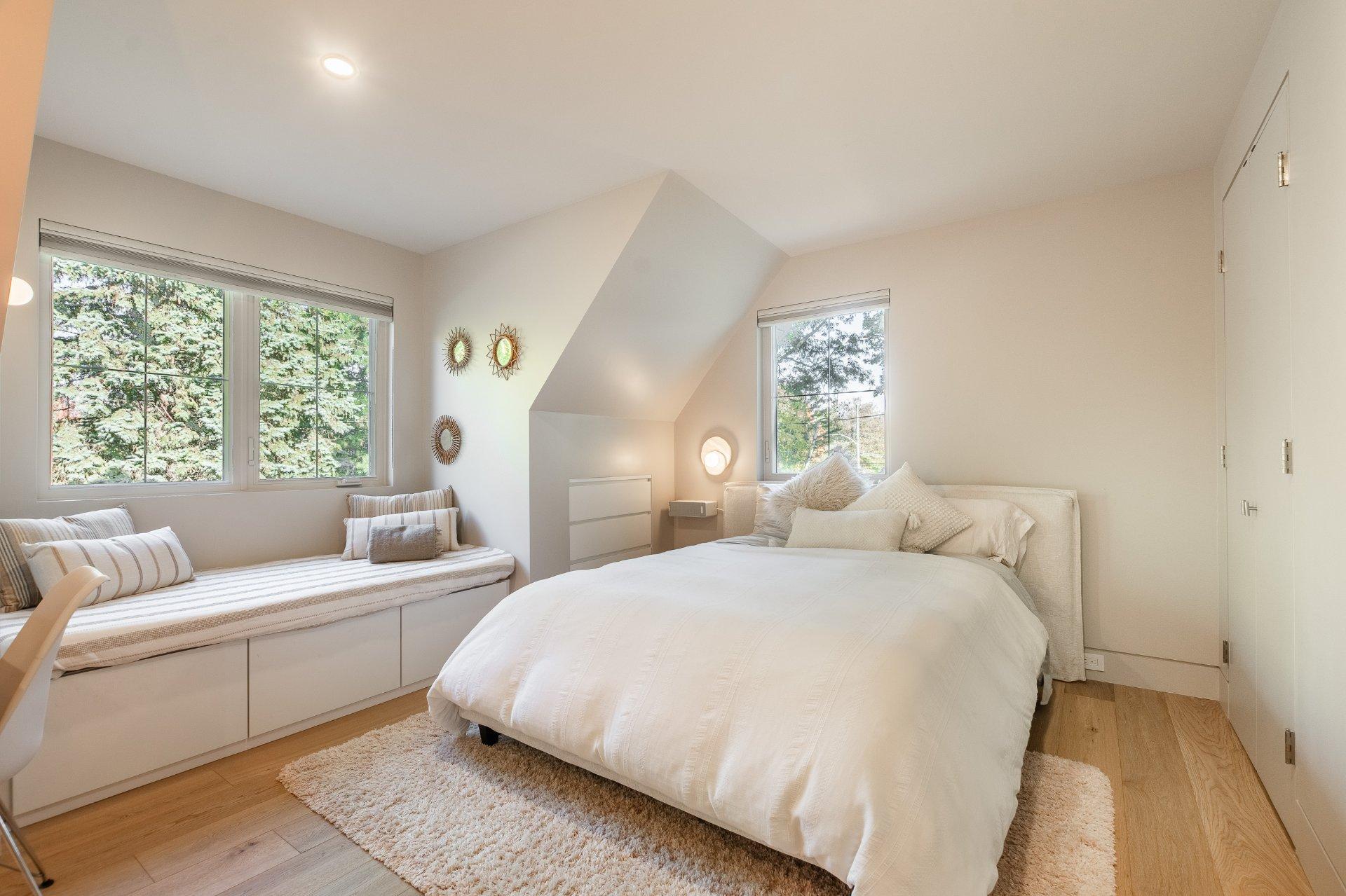 









2085


Rue de la Régence

,
Saint-Bruno-de-Montarville,




QC
J3V4B8

