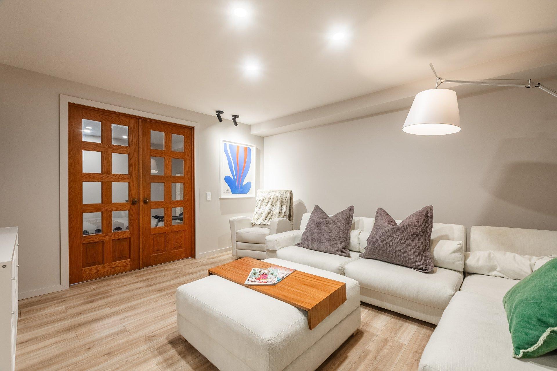 









2085


Rue de la Régence

,
Saint-Bruno-de-Montarville,




QC
J3V4B8

