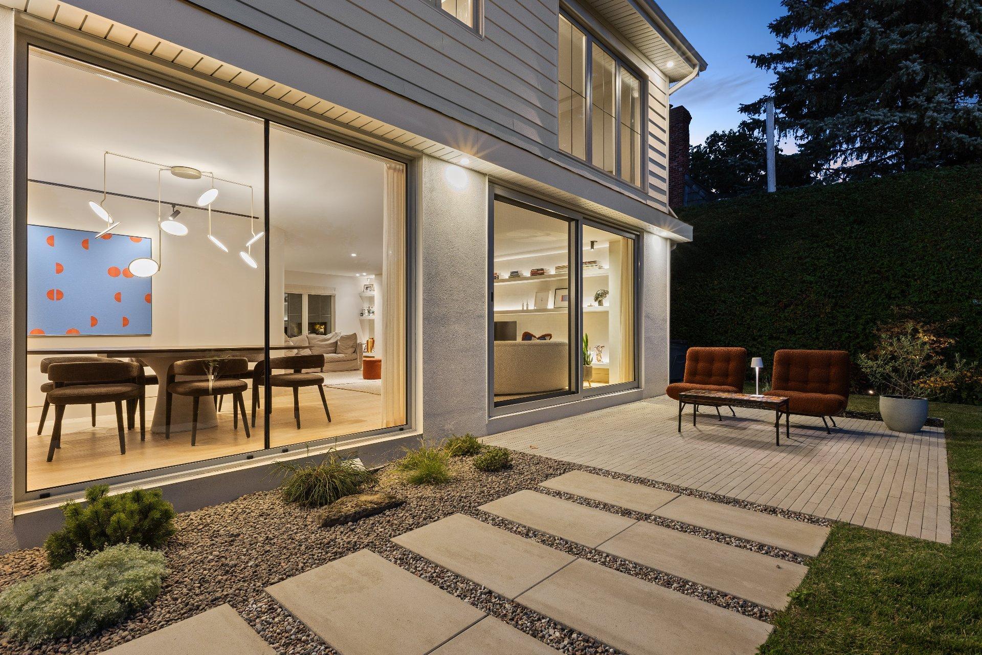 









2085


Rue de la Régence

,
Saint-Bruno-de-Montarville,




QC
J3V4B8

