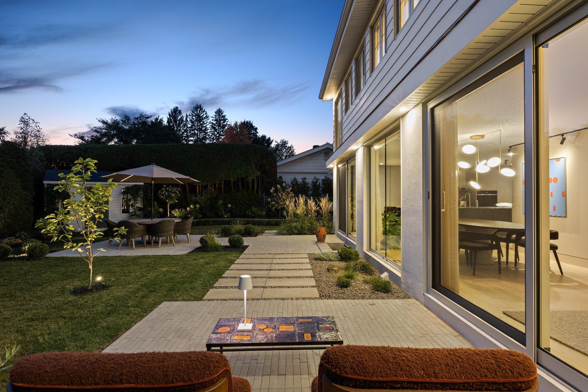 









2085


Rue de la Régence

,
Saint-Bruno-de-Montarville,




QC
J3V4B8

