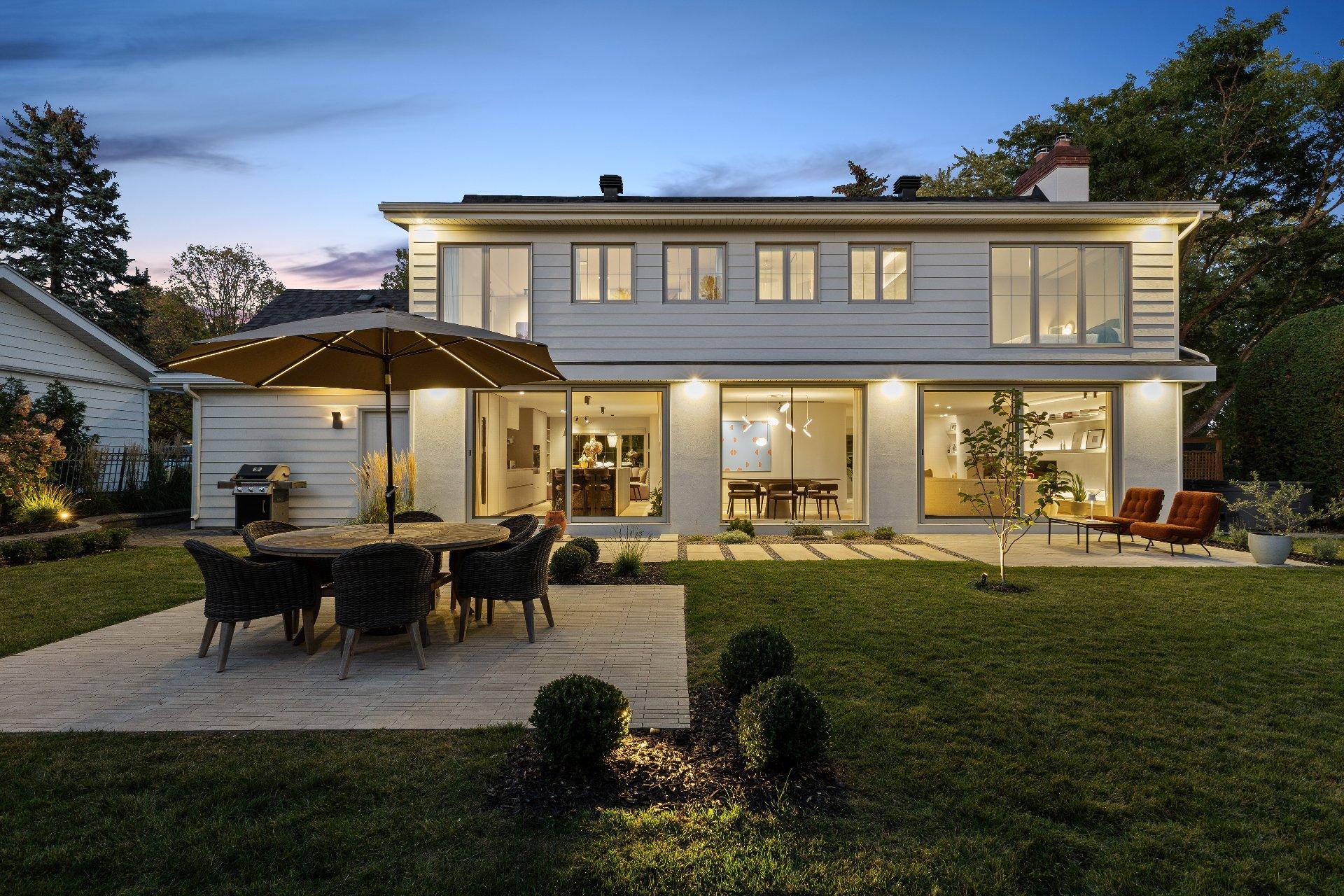 









2085


Rue de la Régence

,
Saint-Bruno-de-Montarville,




QC
J3V4B8

