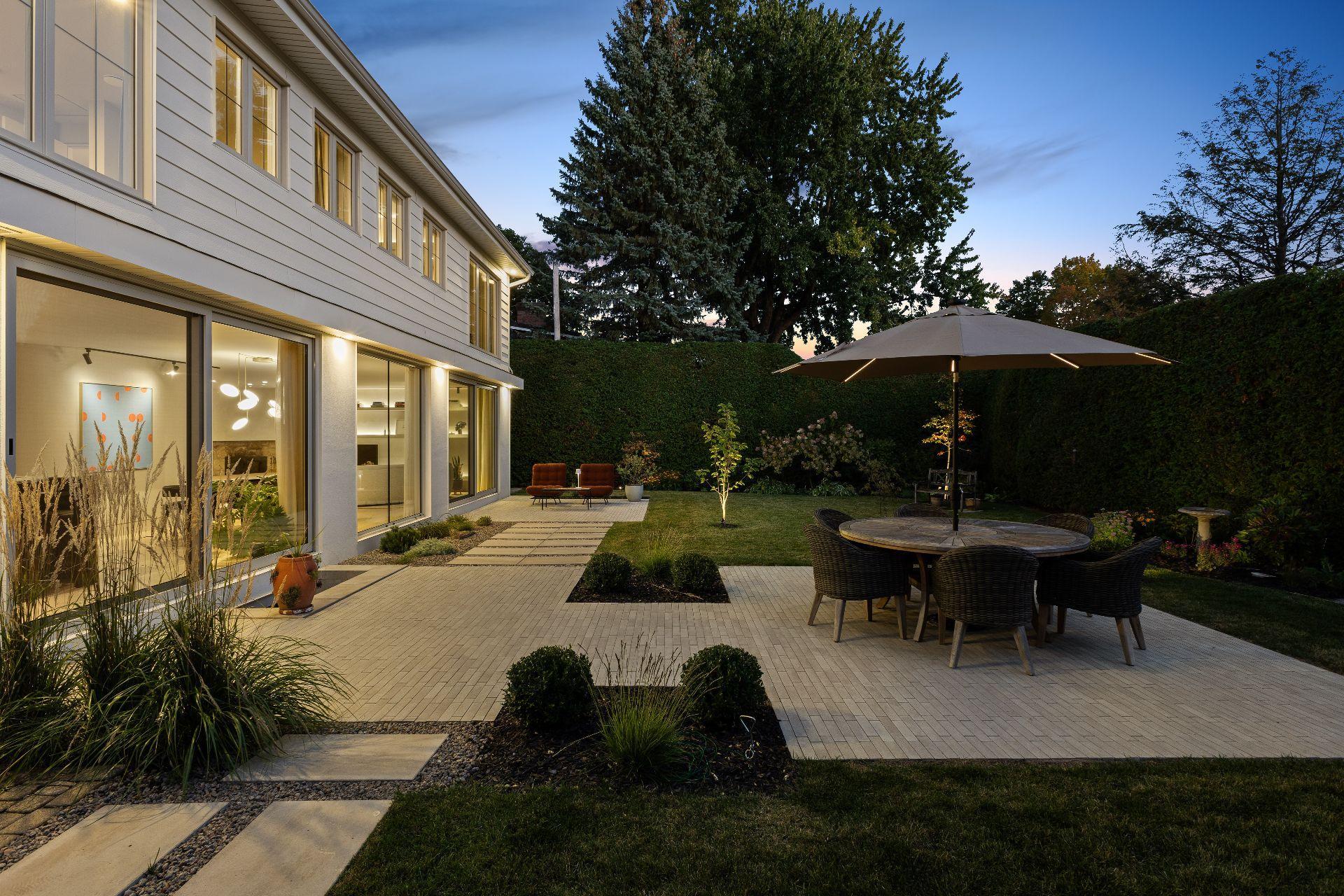 









2085


Rue de la Régence

,
Saint-Bruno-de-Montarville,




QC
J3V4B8

