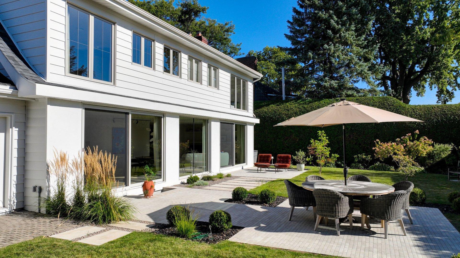 









2085


Rue de la Régence

,
Saint-Bruno-de-Montarville,




QC
J3V4B8

