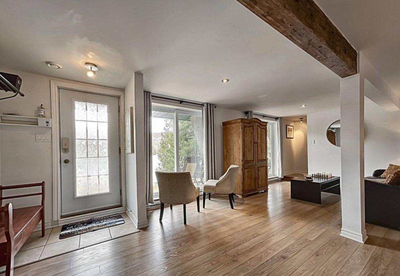 









2705


Route 323 N.

,
Amherst,




QC
J0T2L0

