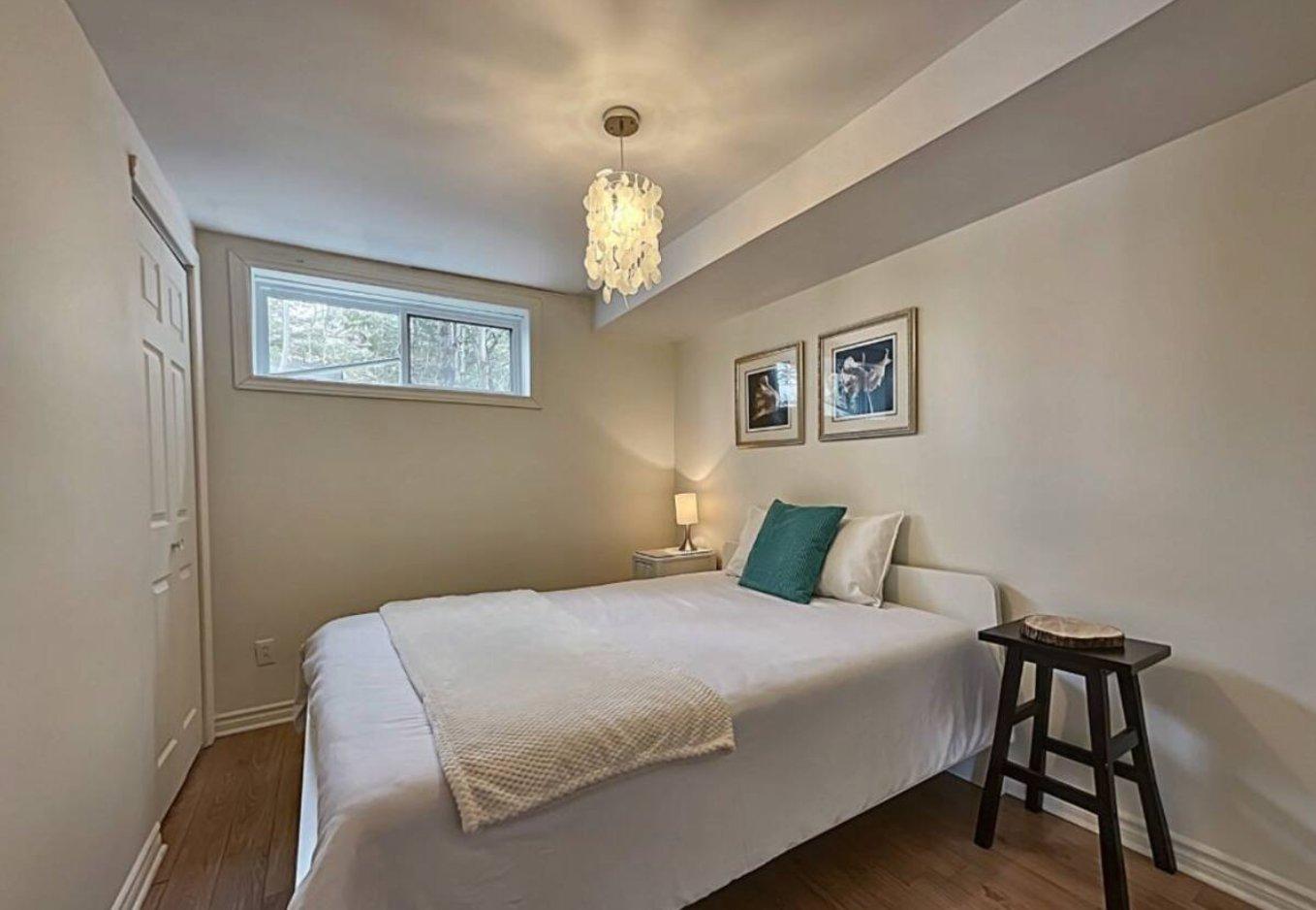 









2705


Route 323 N.

,
Amherst,




QC
J0T2L0

