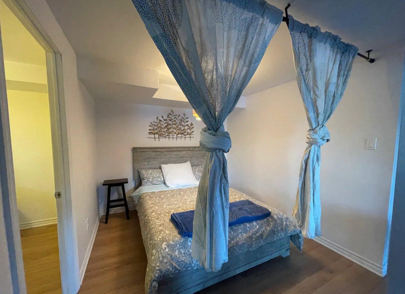 









2705


Route 323 N.

,
Amherst,




QC
J0T2L0

