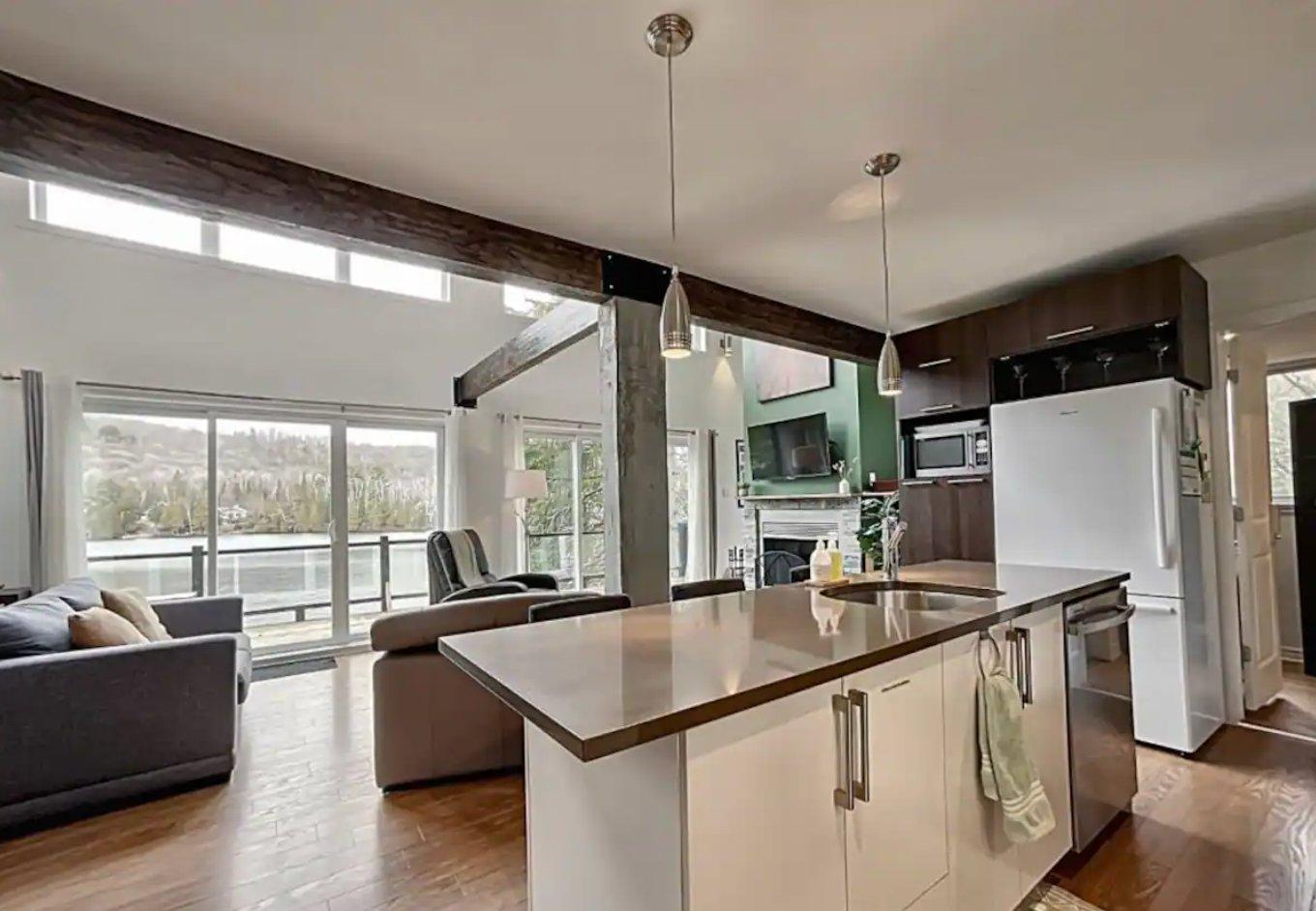 









2705


Route 323 N.

,
Amherst,




QC
J0T2L0

