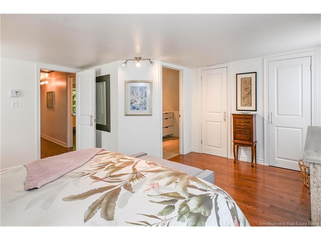 









309


Saint-Pierre O

BLVD,
Caraquet,




NB
E1W 1A3

