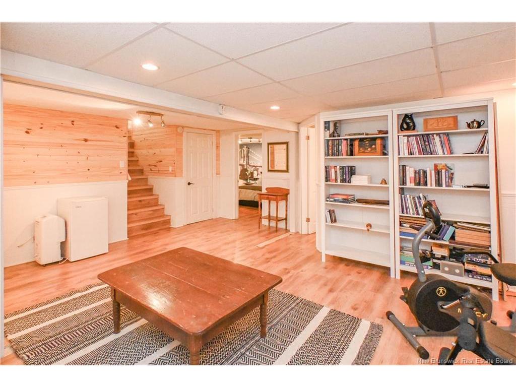 









309


Saint-Pierre O

BLVD,
Caraquet,




NB
E1W 1A3

