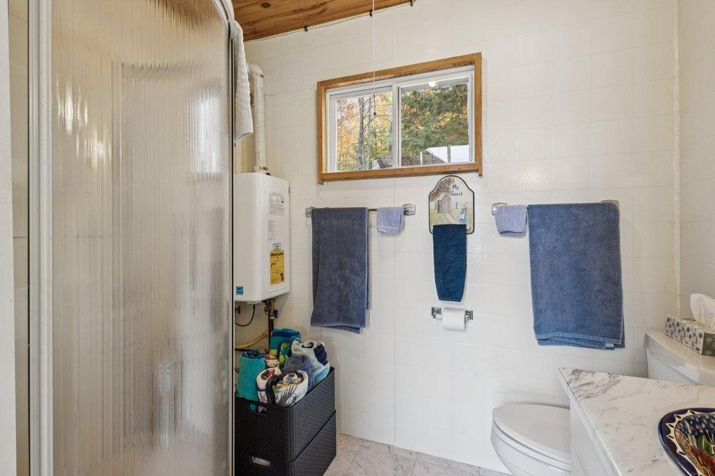 









99


Ch. du Lys

,
Val-des-Monts,




QC
J8N1C2


