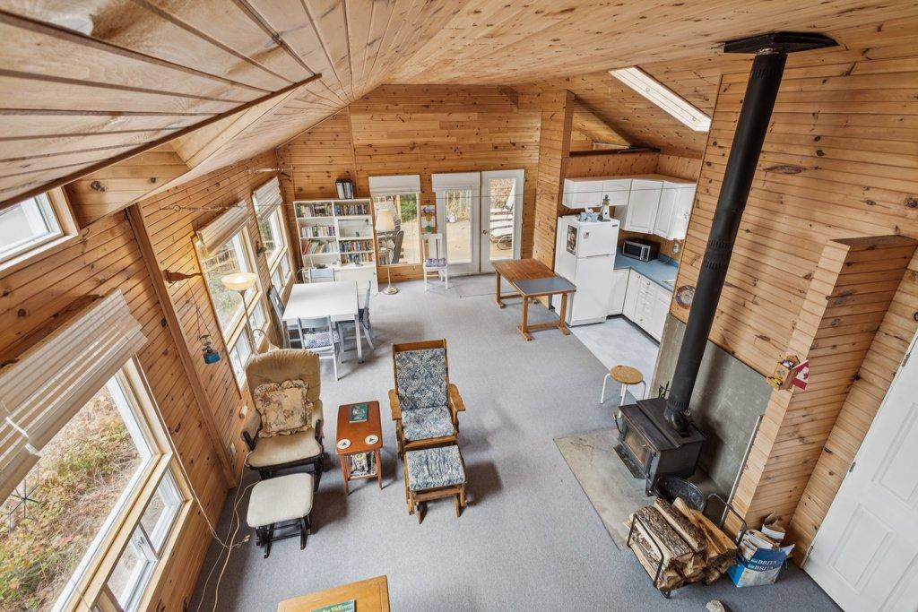 









99


Ch. du Lys

,
Val-des-Monts,




QC
J8N1C2


