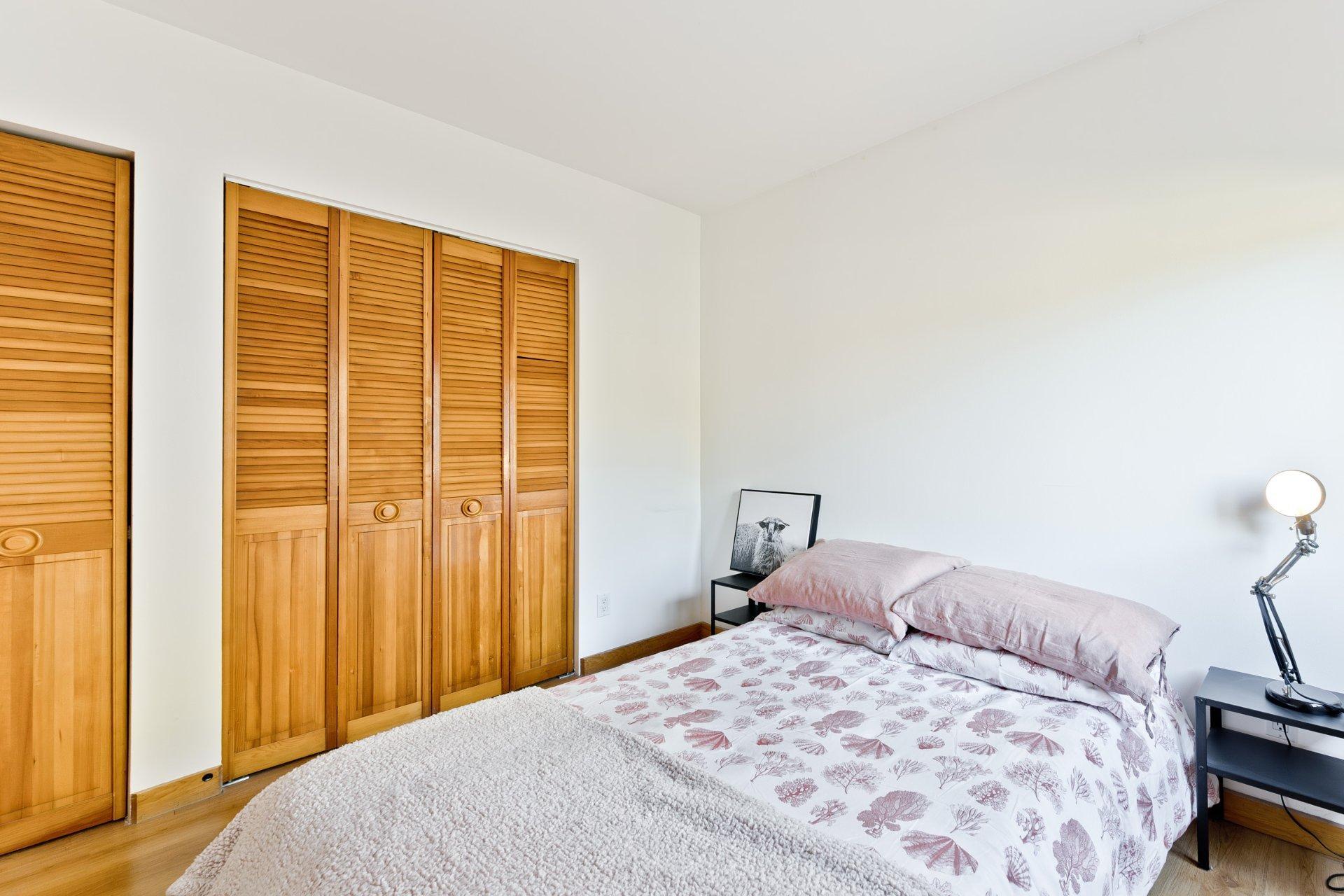 









58


Rue de la Grande-Coulée

,
Orford,




QC
J1X6Z6

