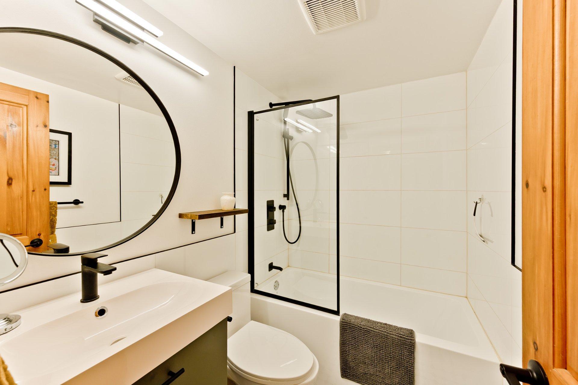 









58


Rue de la Grande-Coulée

,
Orford,




QC
J1X6Z6

