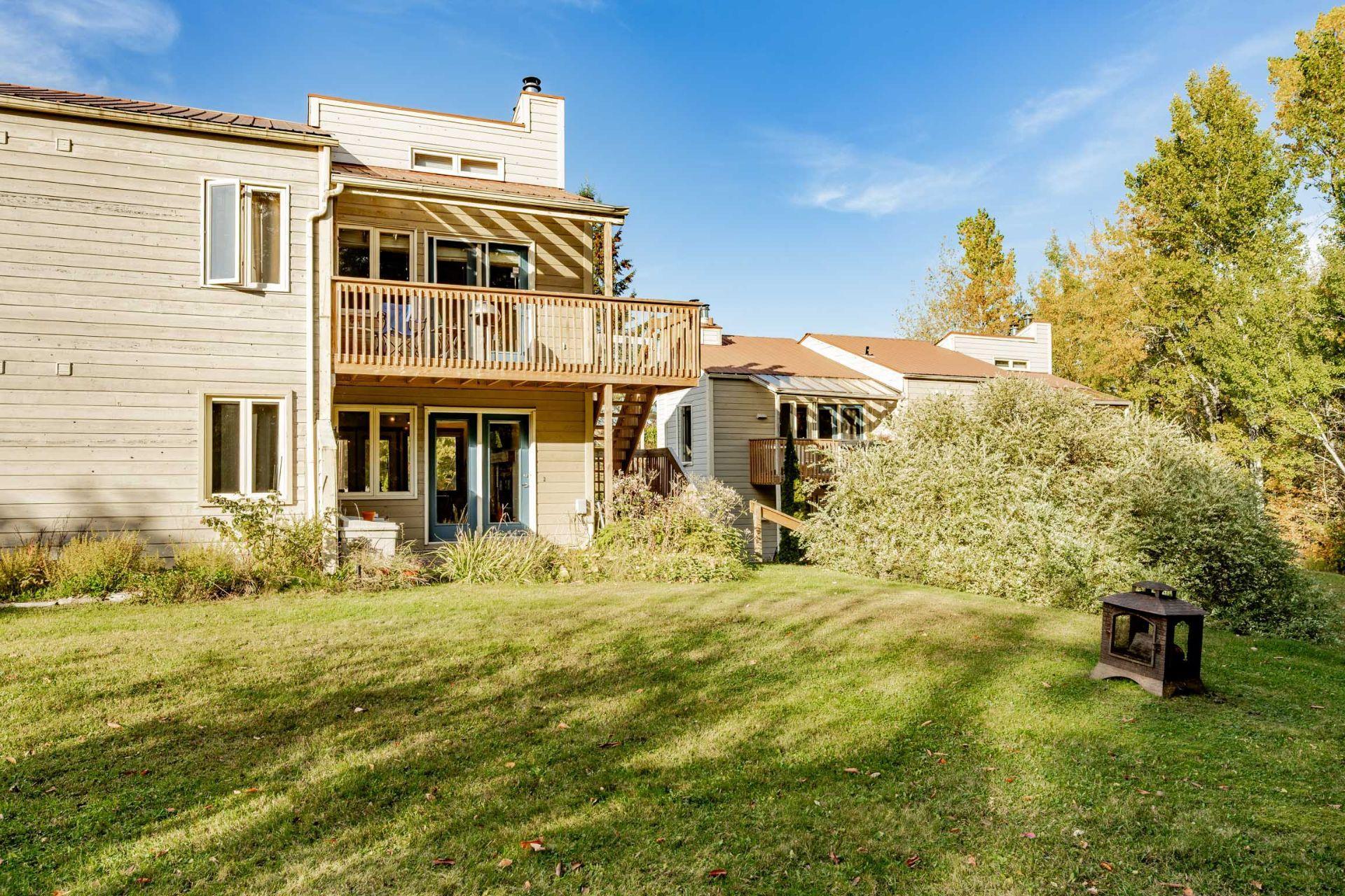 









58


Rue de la Grande-Coulée

,
Orford,




QC
J1X6Z6

