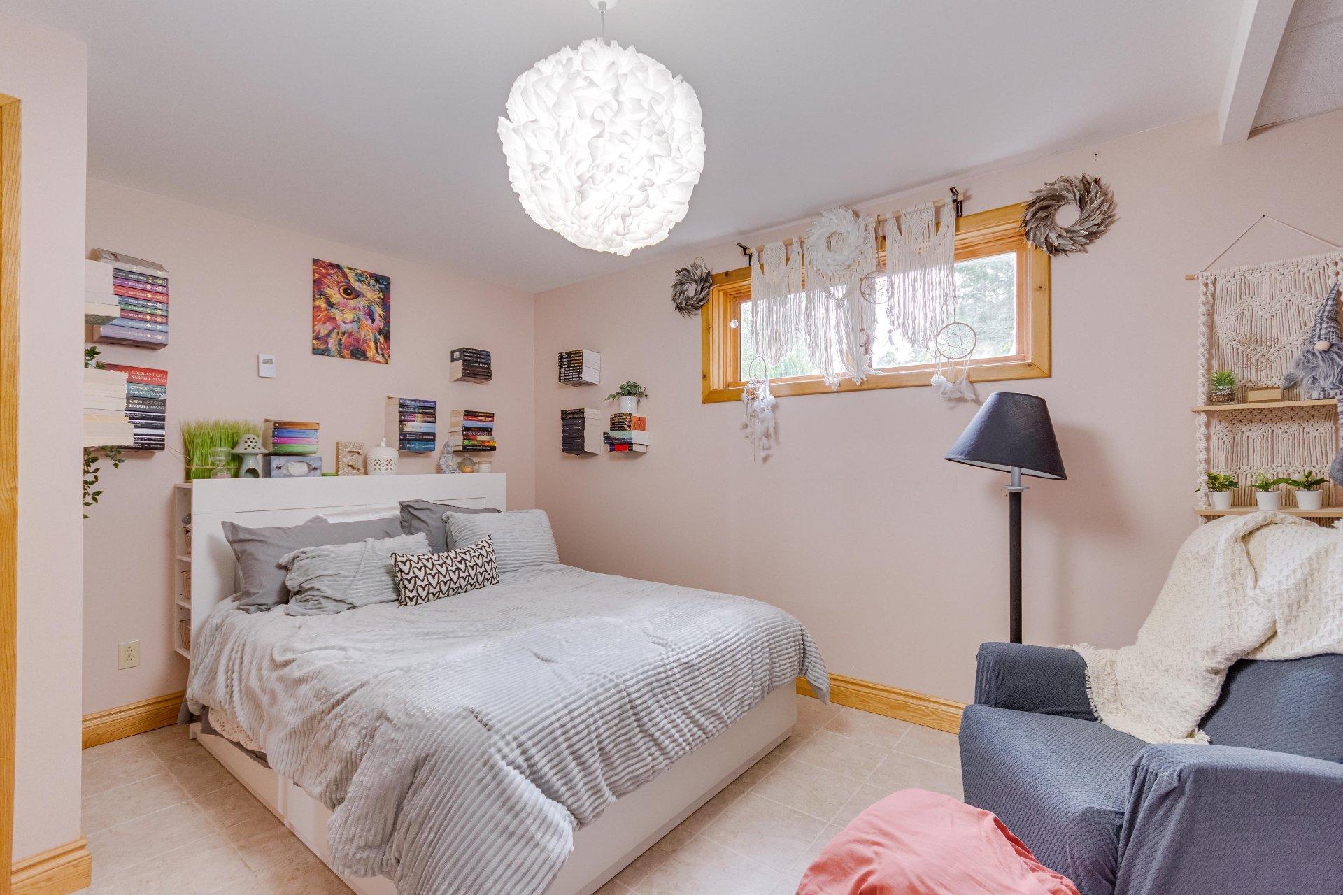 









6


Rue de l'Abitibi

,
Cantley,




QC
J8V3H4

