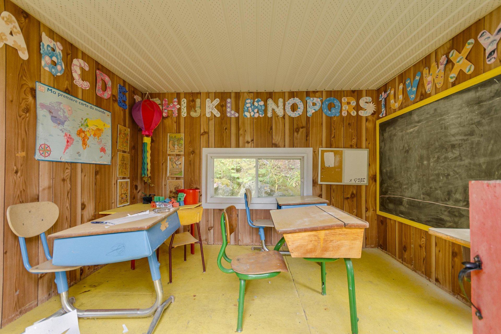 









6


Rue de l'Abitibi

,
Cantley,




QC
J8V3H4

