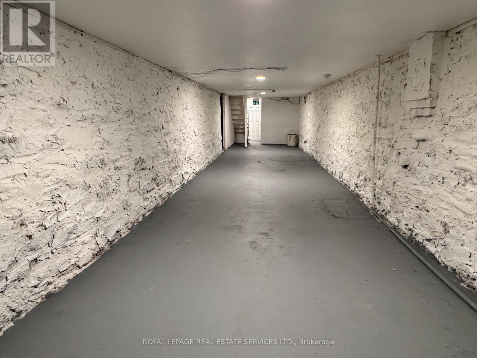 












181 KING STREET

,
Hamilton,




Ontario
L8N1B3

