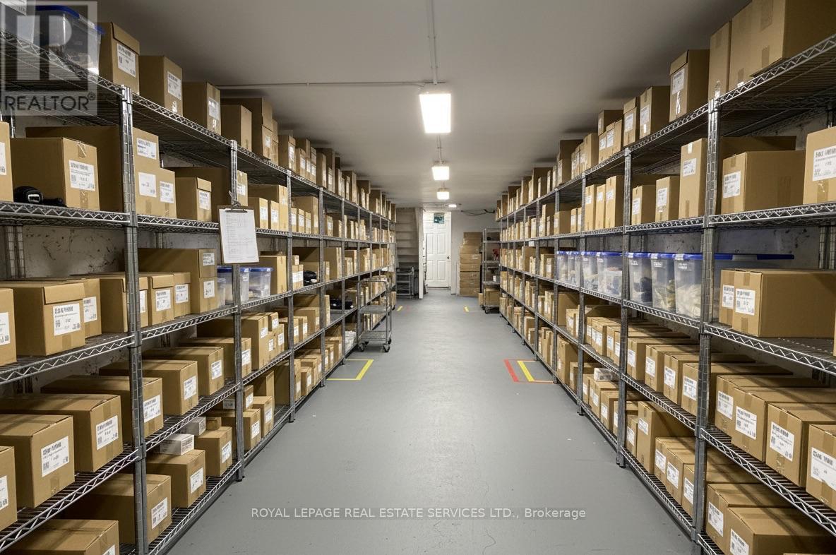 












181 KING STREET

,
Hamilton,




Ontario
L8N1B3

