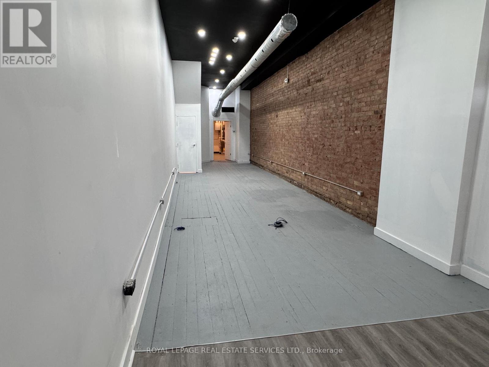 












181 KING STREET

,
Hamilton,




Ontario
L8N1B3

