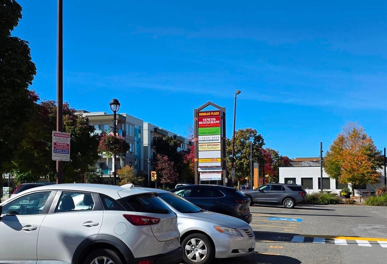 












20535B DOUGLAS CRESCENT

,
Langley,




British Columbia
V3A4B6

