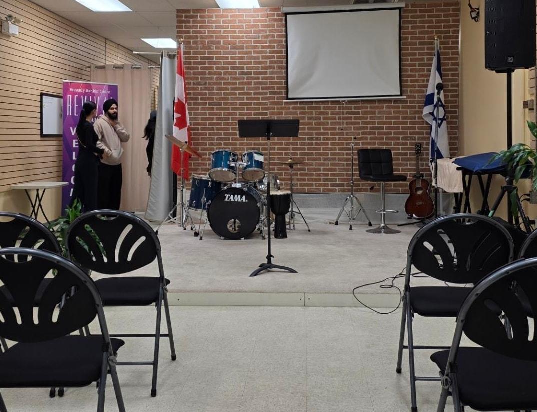 












20535B DOUGLAS CRESCENT

,
Langley,




British Columbia
V3A4B6

