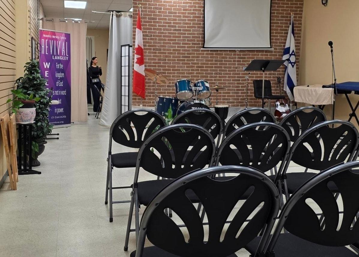 












20535B DOUGLAS CRESCENT

,
Langley,




British Columbia
V3A4B6

