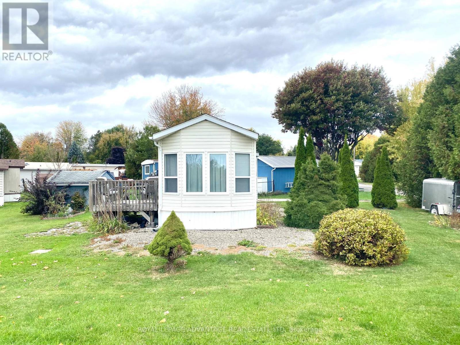 












15 SADDLE AVENUE

,
Rideau Lakes,




Ontario
K7A4S5

