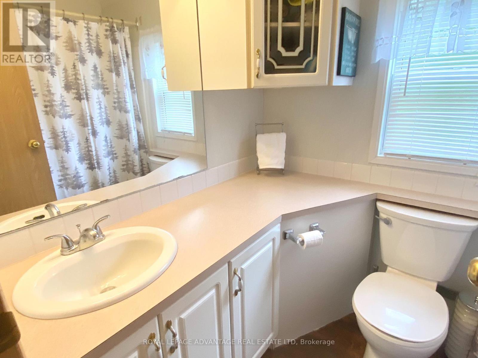 












15 SADDLE AVENUE

,
Rideau Lakes,




Ontario
K7A4S5

